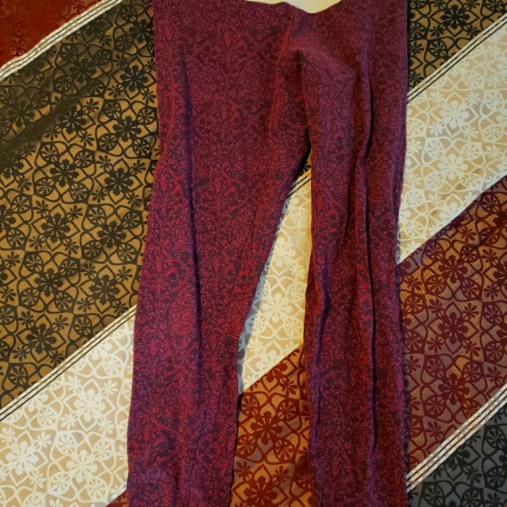 Motherhood Maternity Leggings, Small, Wine Red